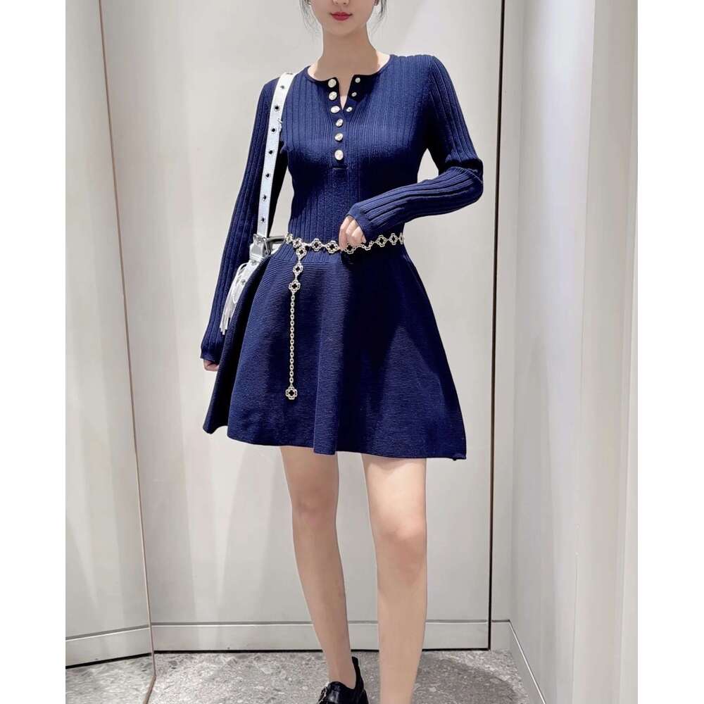 French Elegance 2026 Autumn/Winter New Fashion Round Neck Long Sleeve Knitted Dress Short Umbrella Skirt for Women