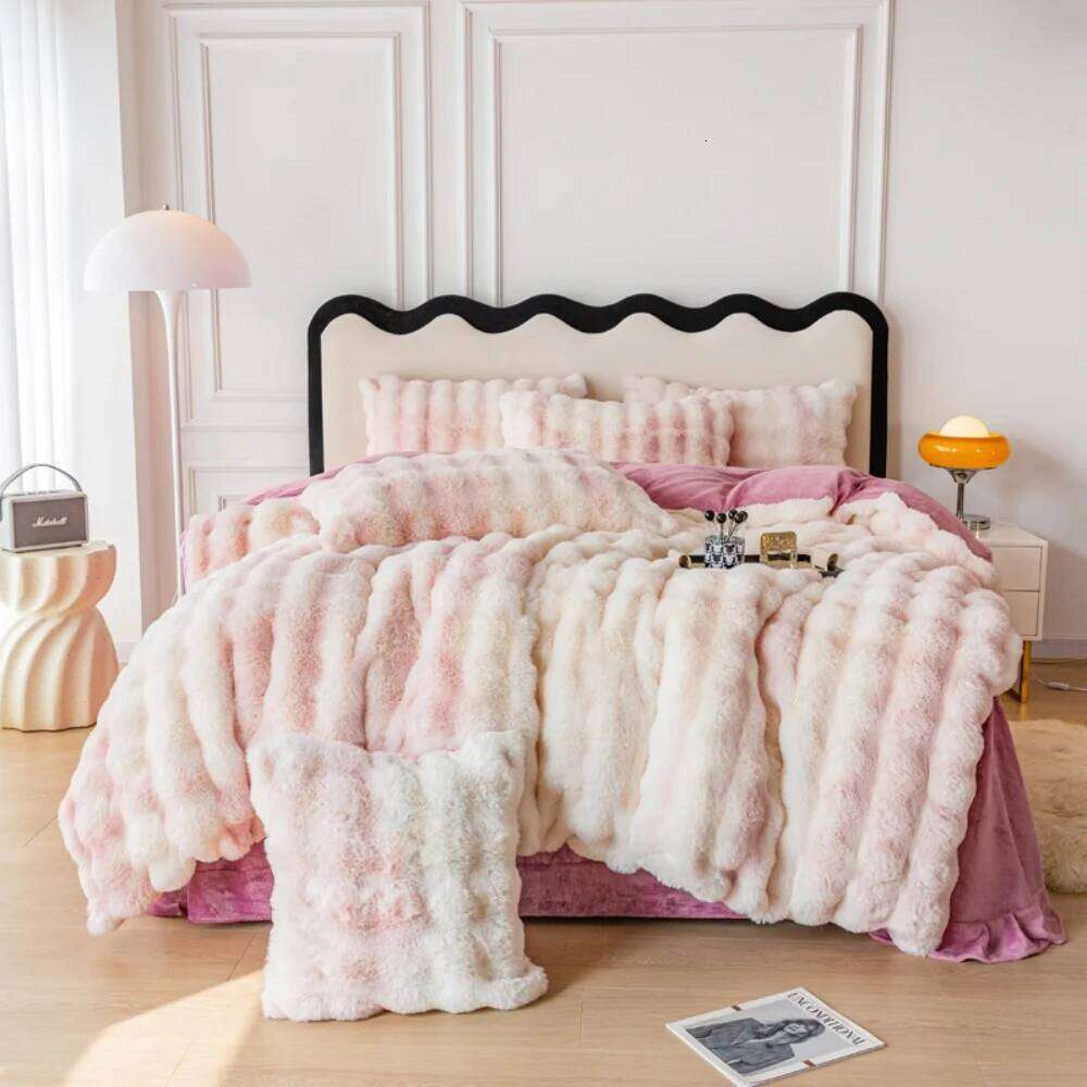 4pcs High End Rabbit Plush Four Piece Winter Thick Warm Bubble Velvet Cover Set Lace Bed Sheet Skirt Pillowcases Bedding Y260124