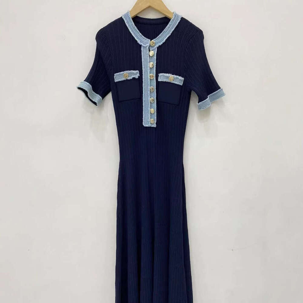 2026 Spring/Summer New French Elegant Designer Slimming Color Block Round Neck Long Knitted Dress for Women