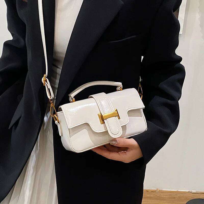 202 new style retro small square for women fashionable and versatile shoulder bag simple commuting handbag XJ260125