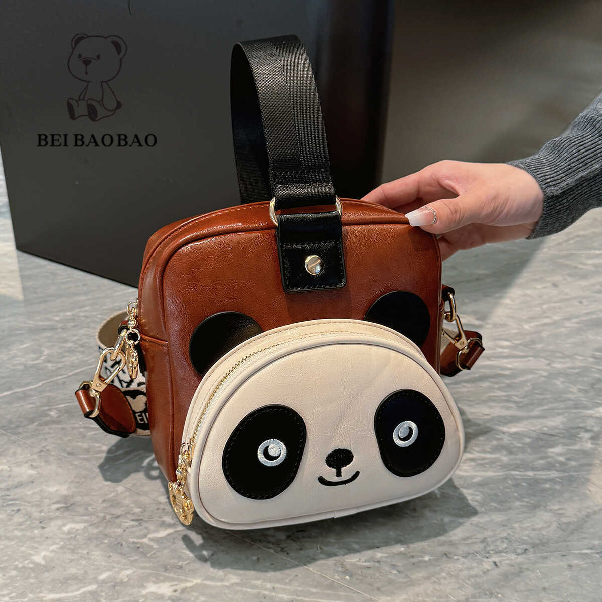 2025 New Niche Fashion Versatile Cute Cartoon Panda Crossbody For Women Casual Shoulder Handheld Small Square Bag