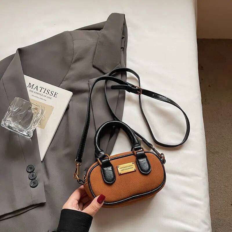 Trendy Foreign Small Round Bags 2026 Autumn Winter New Package Fashion Versatile Handbag Popular Casual Messenger Bag XJ260125