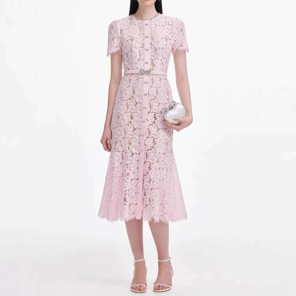 2026 Summer Designer Elegant Social Style Pink Lace Water Diamond Butterfly Decoration Mermaid Long Dress