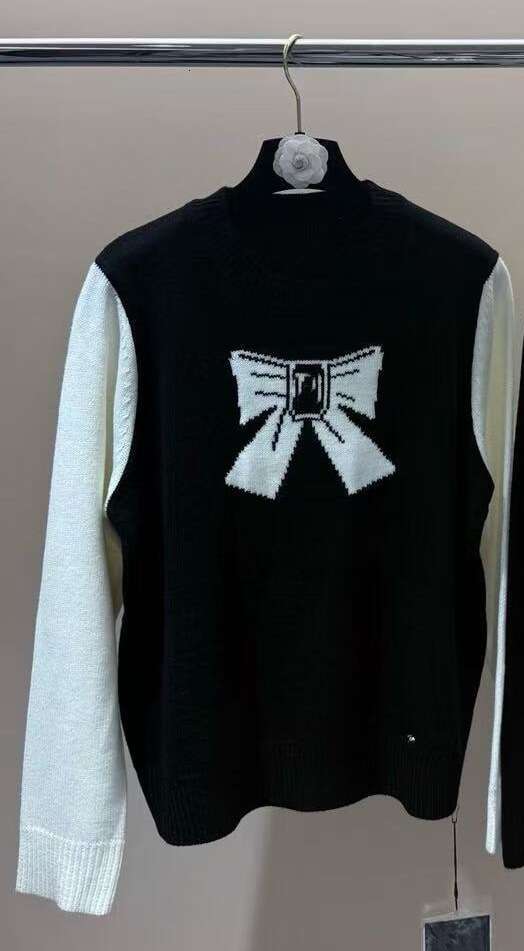 2026 Designer Autumn/Winter New Home Bow Knitted Rich Women's Style Sweater Social Top