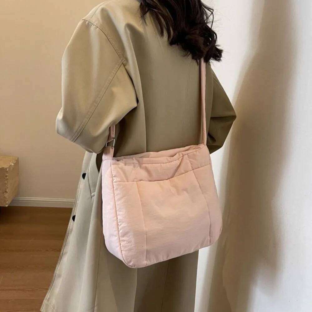 Quilted Down Cotton Shoulder Large Capacity Korean Style Cotton-padded Crossbody Bag Lightweight Solid Color Nylon Handbag XJ260125