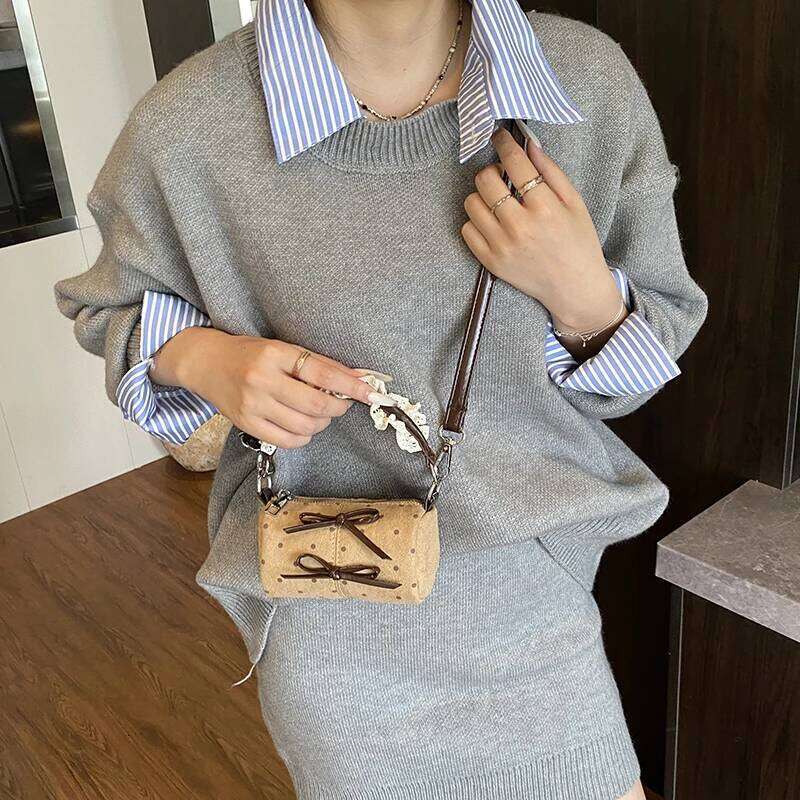 Wave Point Matte Handheld Cylinder Bow Decor Design for Women New Autumn Winter Retro Single Shoulder Crossbody Bag XJ260125