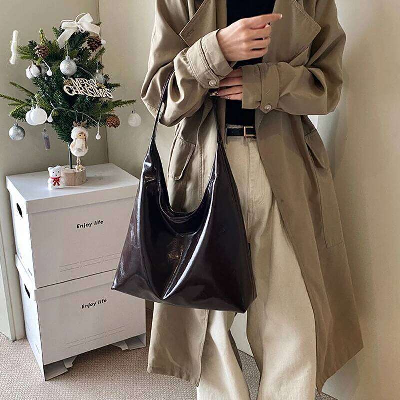 Women's Large Capacity PU Leather Shoulder Bag Casual Retro Tote Handbag Top Handle Satchel for Fall Winter XJ260125