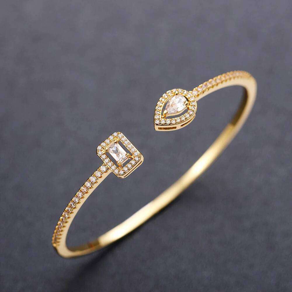 Huitan Newly Designed Women's Hand Bracelet Silver Color/Gold Color Luxury Cubic Zirconia Cuff Bangle Fashion Jewelry Wholesale XJ260127