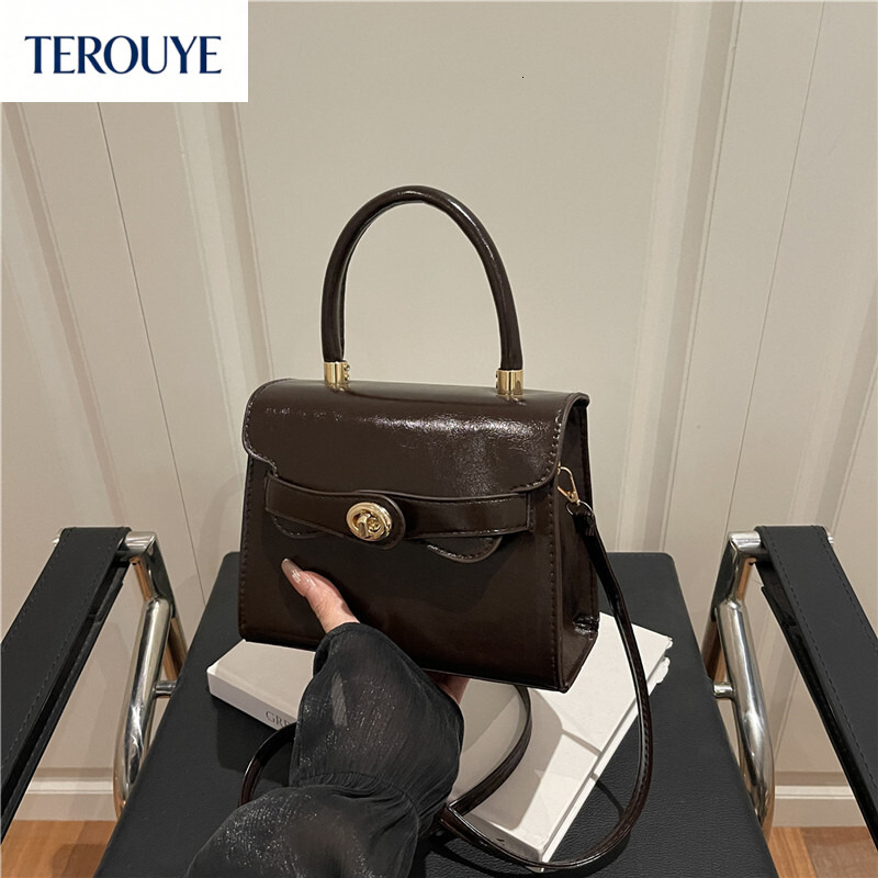TEROUYE Trendy Women's Handbag Autumn/Winter New Fashionable Simple Shoulder Bag Trendy Versatile Style Small Square Bag Retro Luxury