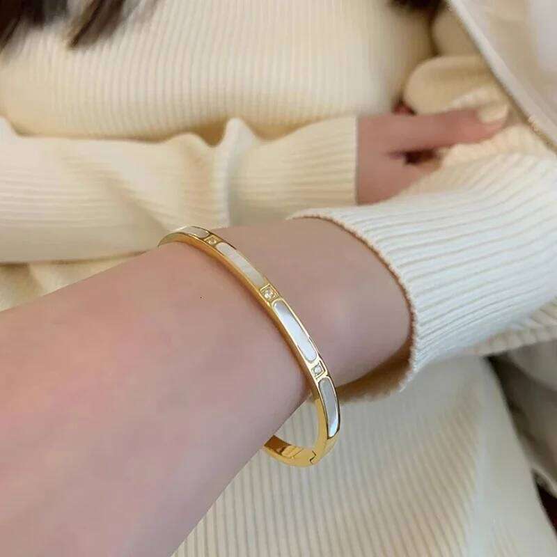 Luxury Natural Shell With Zircon Bracelets & Bangle Stainless Steel for Woman's Jewelry Gold Color Wristband Gift XJ260127