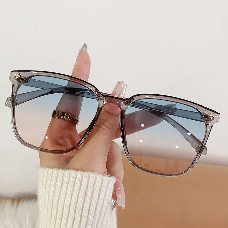 1 Ins Sunglasses Trend Korean Square Frame Gradient Lens with Cross Design for Driving and Daily Outdoor Wear High Quality Texture