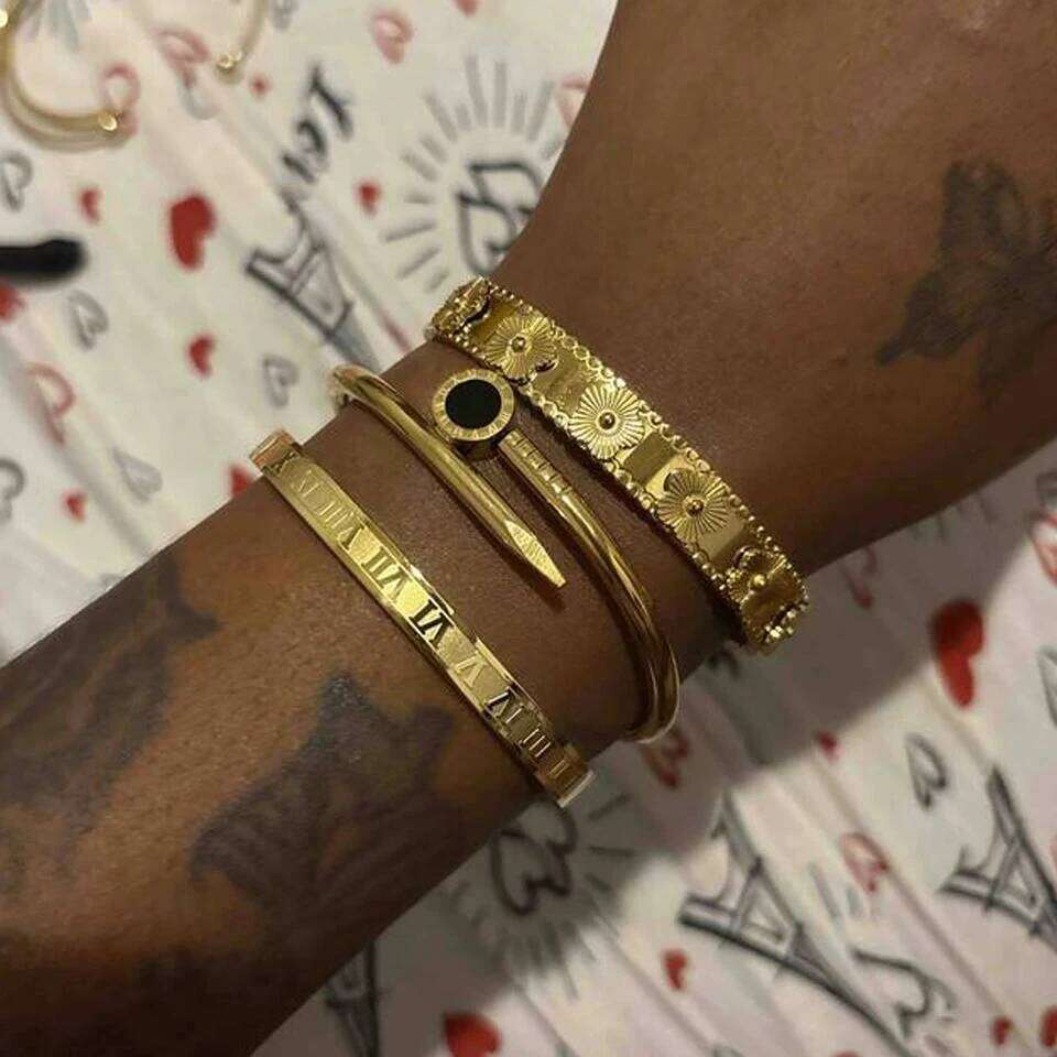 Yupsk New 3pcs/1pcs Roman Numeral Stainless Steel Bracelet Set for Women Light Luxury Golden Waterproof Stacking Jewelry XJ260127