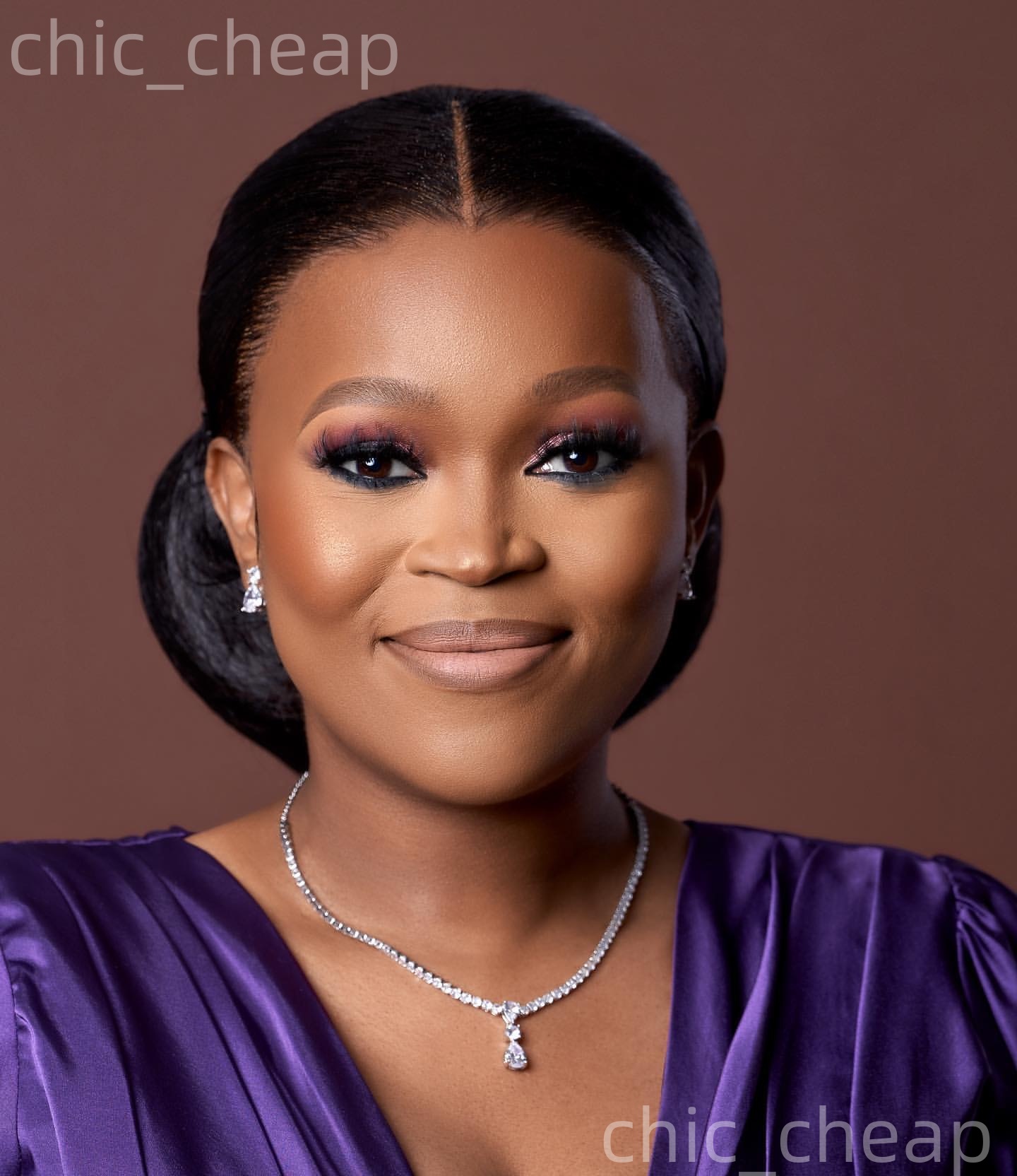 2026 Plus Size Purple A-line Mother Of Bride Dresses V-neck Applique Satin Evening Party Mama's Dress Vintage 50's Birthday Wedding Guest Gr