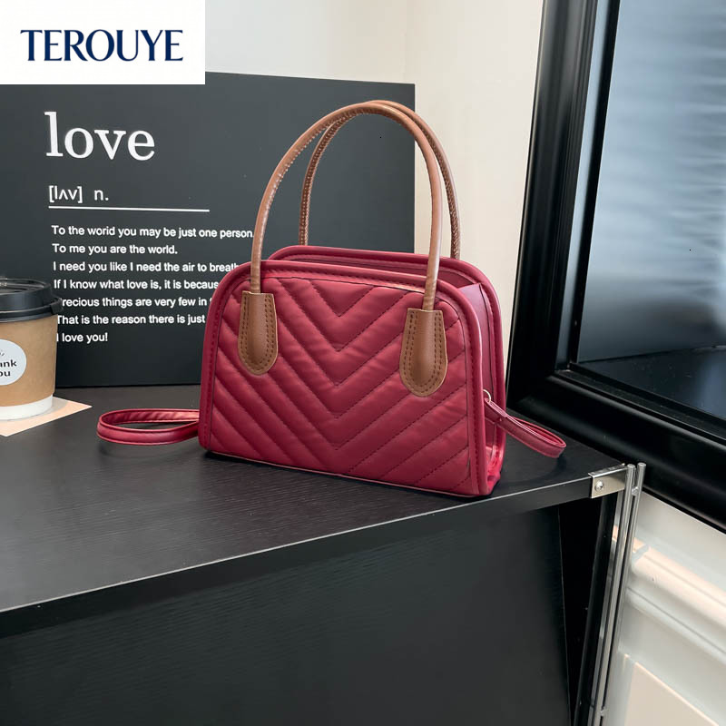 TEROUYE Korean style niche embossed design fashionable women's handbag autumn and winter new casual diamond grid texture style shoulder bag luxur