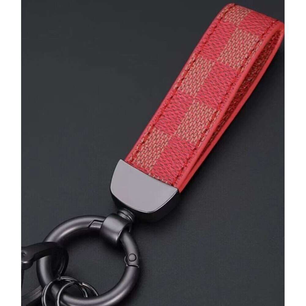 Retro Matte Leather Car Xiaohongshu Expert Personalized Couple Keychain Factory S260126