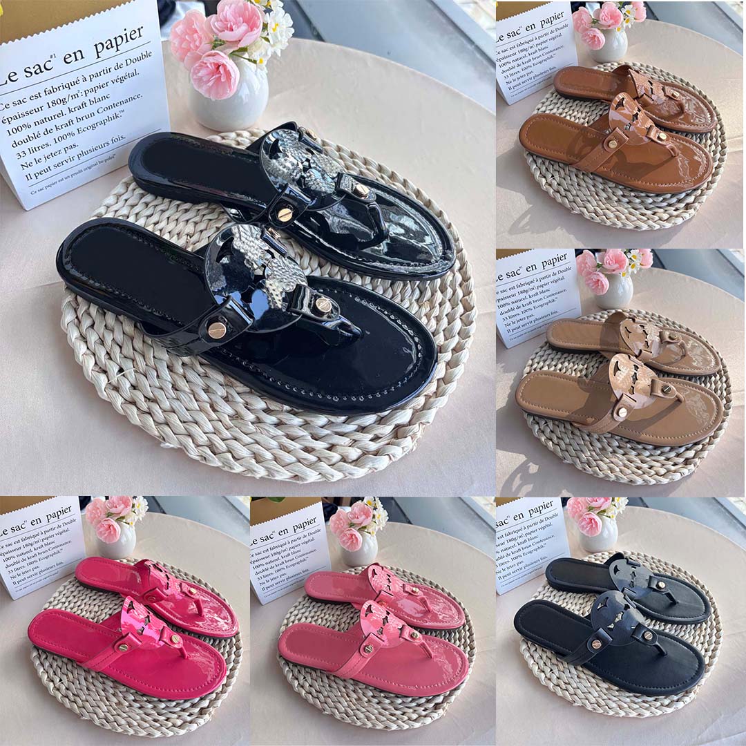 Designer sandals fashionable classic luxury clip on sandals flat sandals breathable and lightweight summer beach shoes comfortable flat shoes beach slippers