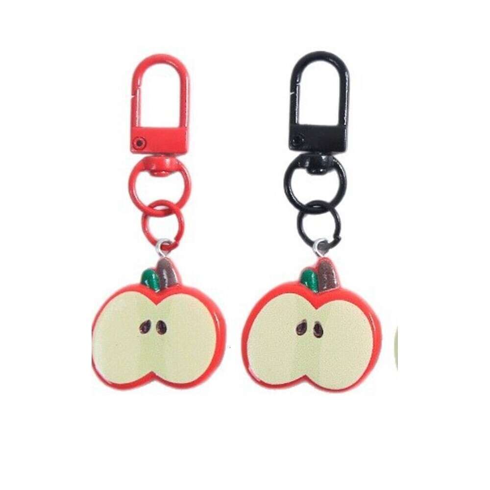 Creative Cute Sliced Apple Cartoon Fun Food Keychain Ring for Men and Women Bag Accessories Pendant Material Wholesale S260126