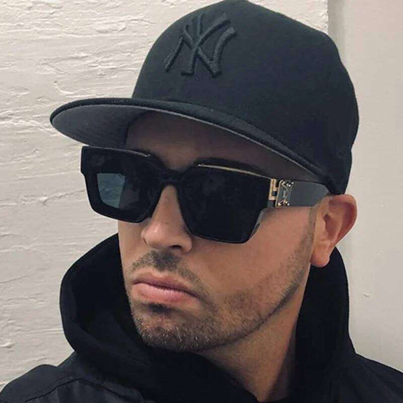 Classic Sunglasses Men Women Driving Square Frame Fishing Travel Sun Glasses Male Goggles Sports UV400 Eyewear Z260127