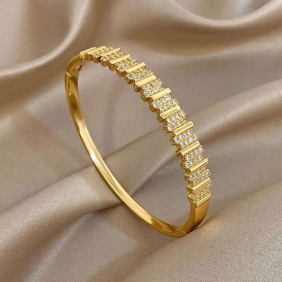 Unique Irregular Geometric Zircon Cuff Bangle Bracelets Elegant Gold Plated Copper Wristband Bracelet Party Jewelry Gifts XJ260127