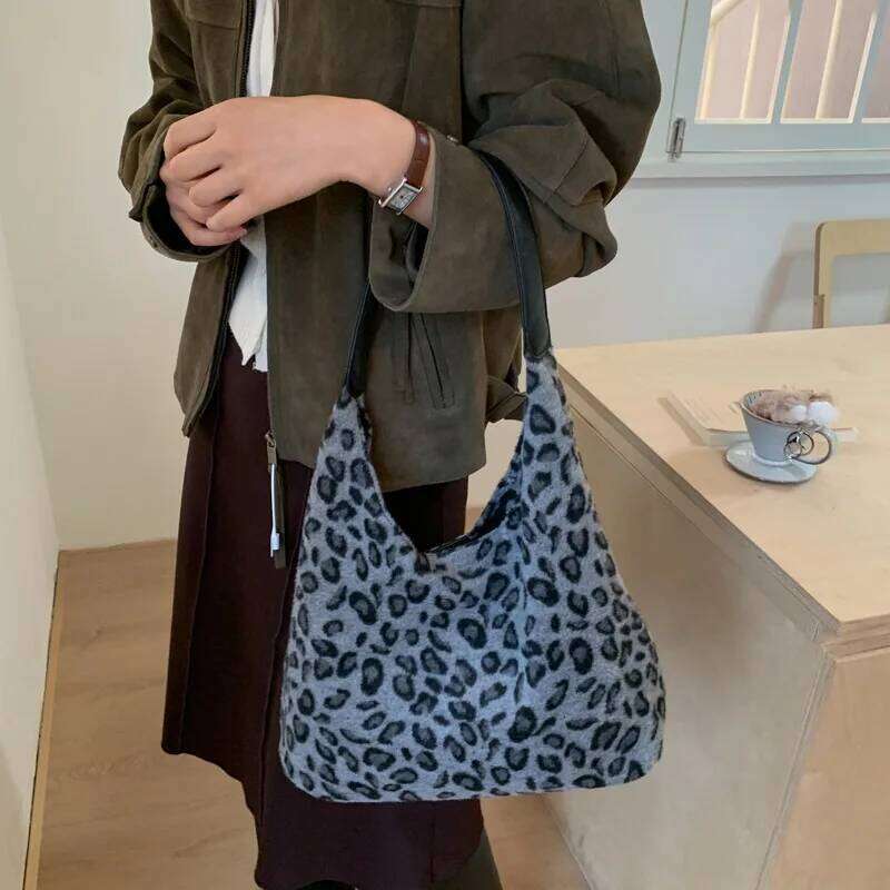 New Leopard Print Furry Top Handle Comfortable and Versatile Texture Shoulder Bag Women Large Capacity Simple Storage Bags
