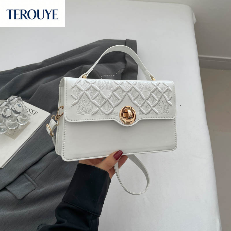 TEROUYE Autumn New Fashionable Simple Quilted Small Flower Chain Women's Shoulder Bag Trendy Embroidery Design Versatile Elegant Small Square Bag