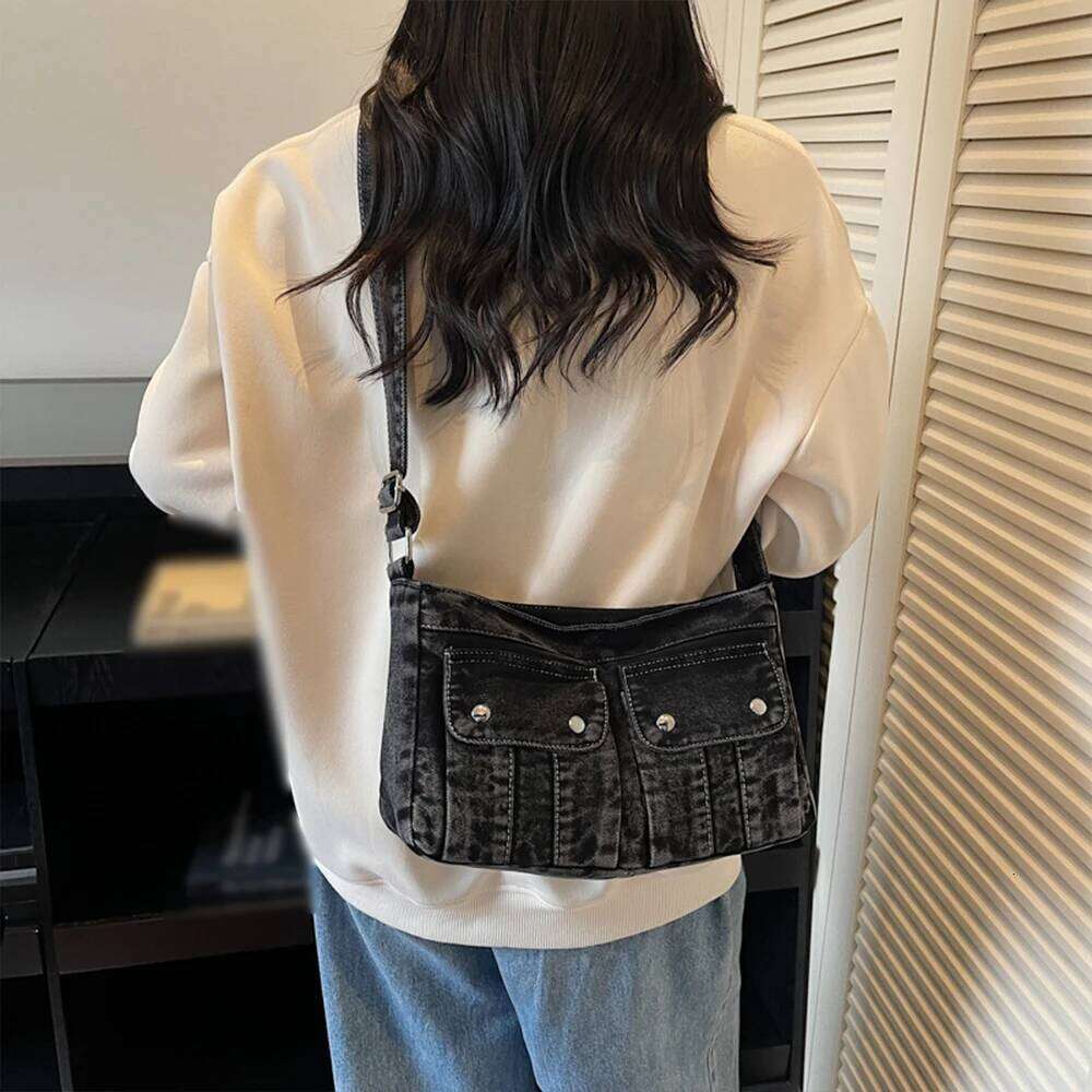 Vintage Washed Canvas Fashionable Women's Crossbody Bag, Large Capacity Commuting Casual Denim Shoulder Bag