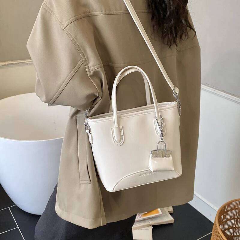 Vintage Oil Wax Leather Tote 2026 New Bucket Women's Versatile Shoulder Crossbody Bag High-Quality Handbag 9032HS