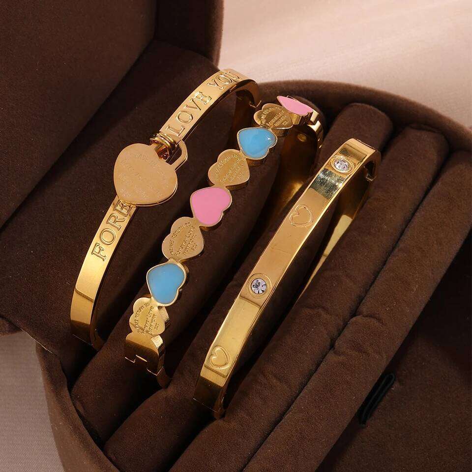 Yupsk 3pcs/Set Stainless steel Bracelet with Heart Elements Trendy Waterproof Durable Stackable Bangle Versatile Jewelry for Wom XJ260127