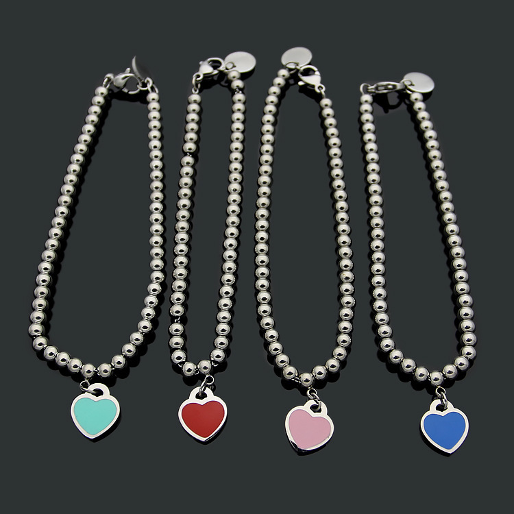 Cute woman girl charm bracelet Luxury designer green pink blue red hearts tag bracelet 316L stainless steel 18K gold silver branded engrave birthday Jewelry gift