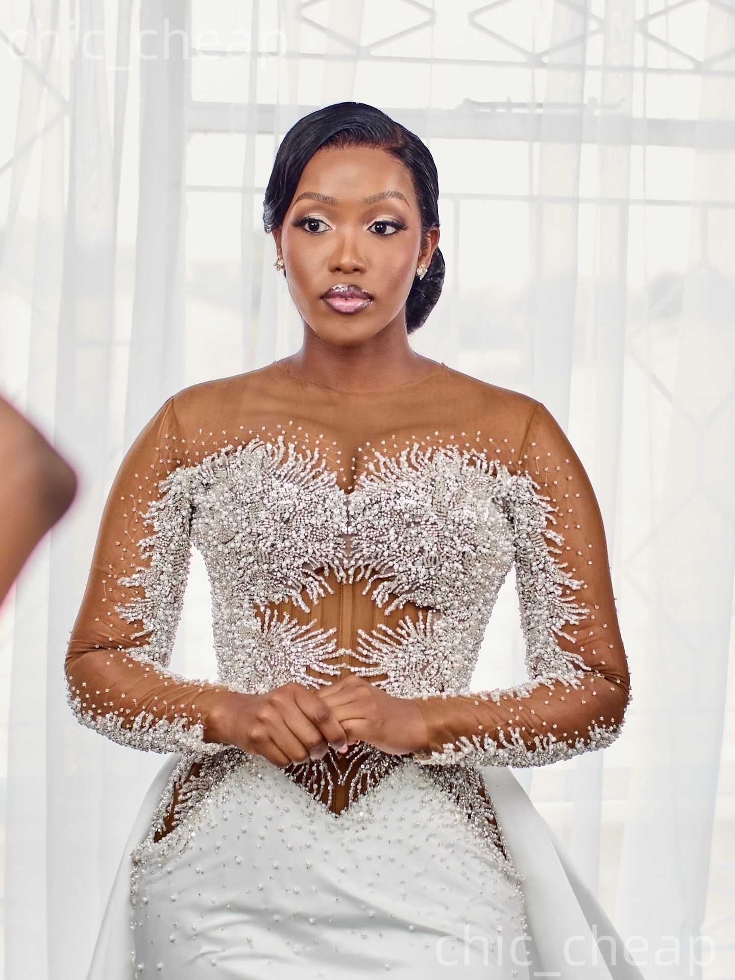 African Aso Ebi 2026 White Mermaid Wedding Dress Beaded Appliques Illusion Sheer Neck Satin Detachable Train Vintage Bridal Gowns Dresses ZJ234