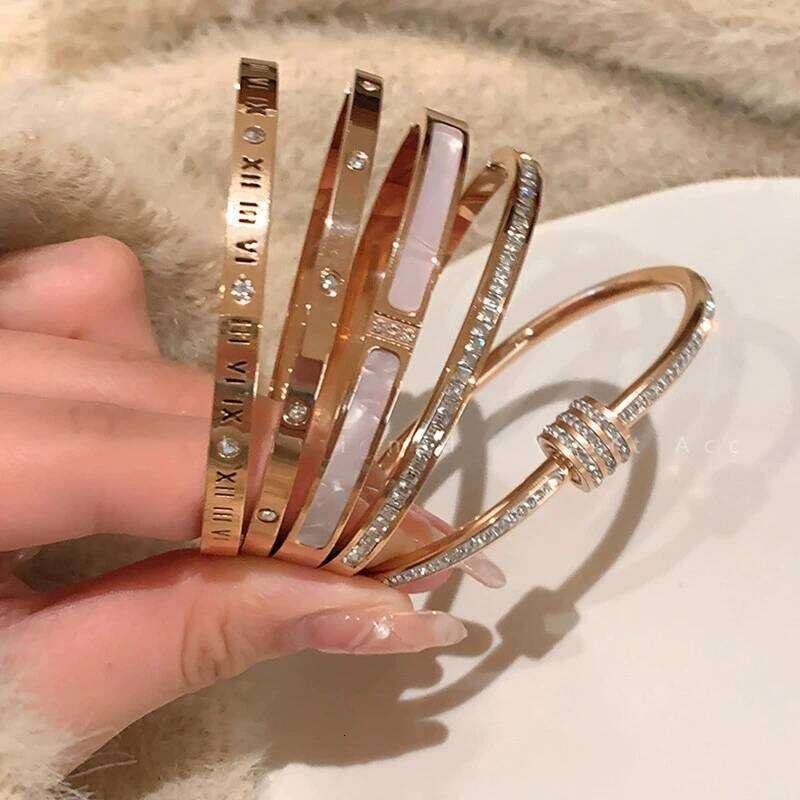 316L Titanium Gold And Silver Bracelet Fashionable Classic Stainless Steel Bangle Inlaid With Zircon,For Womens Daily Wear XJ260127