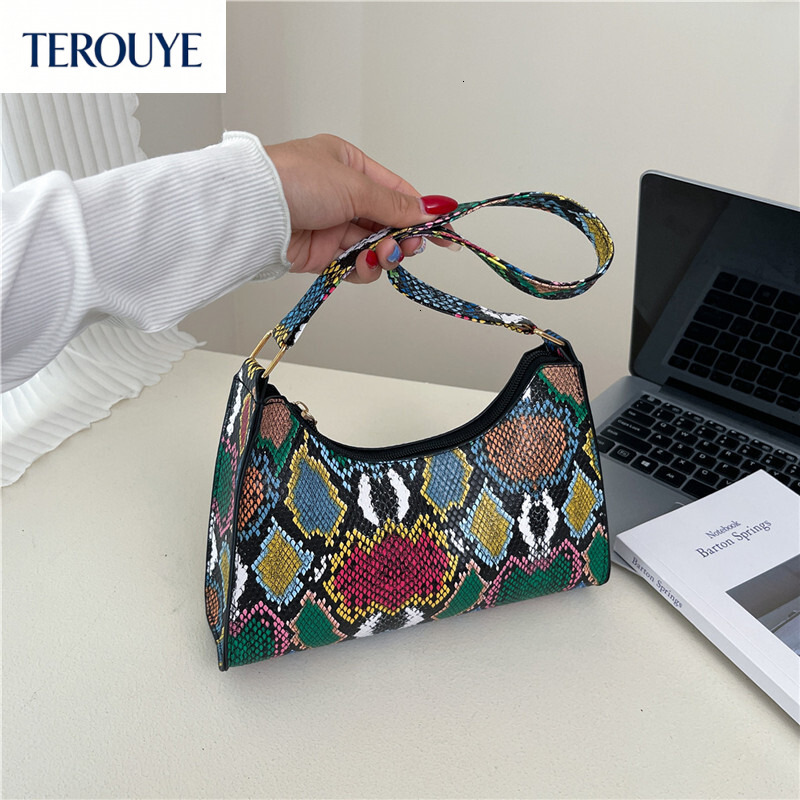 TEROUYE Chinese ethnic style personalized women's handbag autumn and winter new fashion, niche texture design, trendy small square bag, luxurious