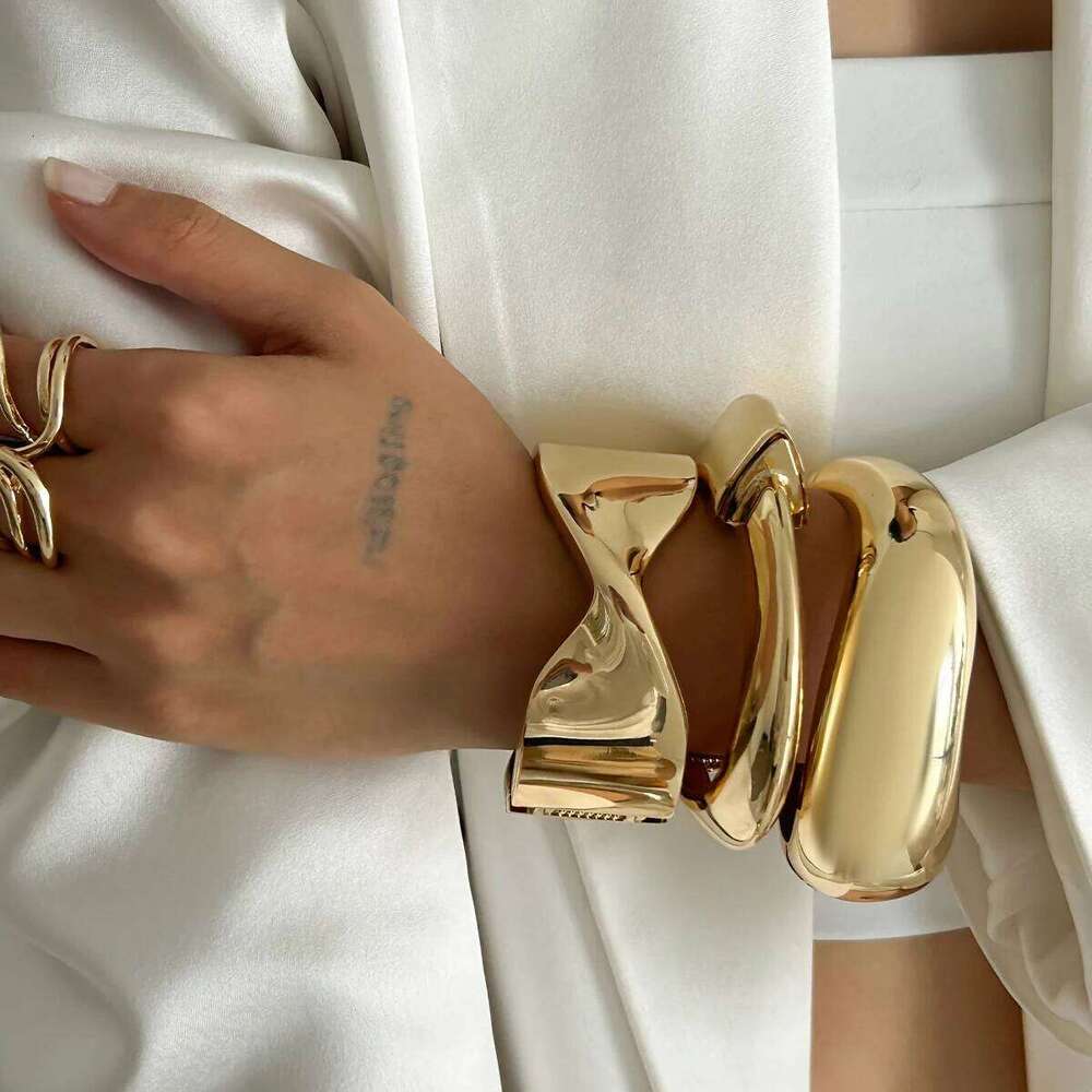 Ingemark 4 Styles Luxury Punk Heavy Metal Chunky Spring Bangle for Women Hip Hop Open Wide Cuff Bracelet Steampunk Jewelry Men XJ260127