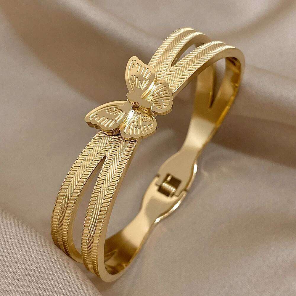 Trendy Butterfly Stainless Steel Charm Bracelet For Women Girls Sweet Gold Silver Color Waterproof Cuff Bangle Party Jewelry XJ260127