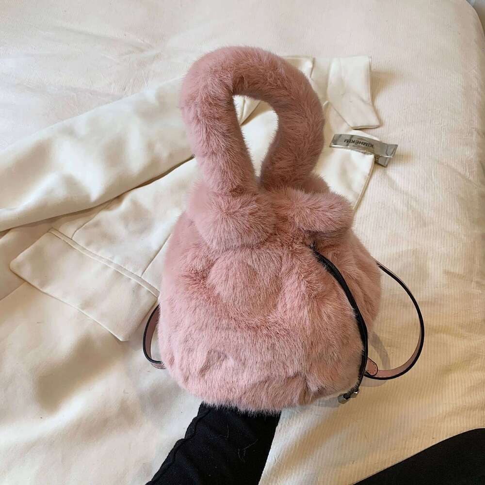 Fashion Handbags Casual Women Dress Up Autumn And Winter New Versatile Plush Bucket Girls Single Shoulder Crossbody Bag