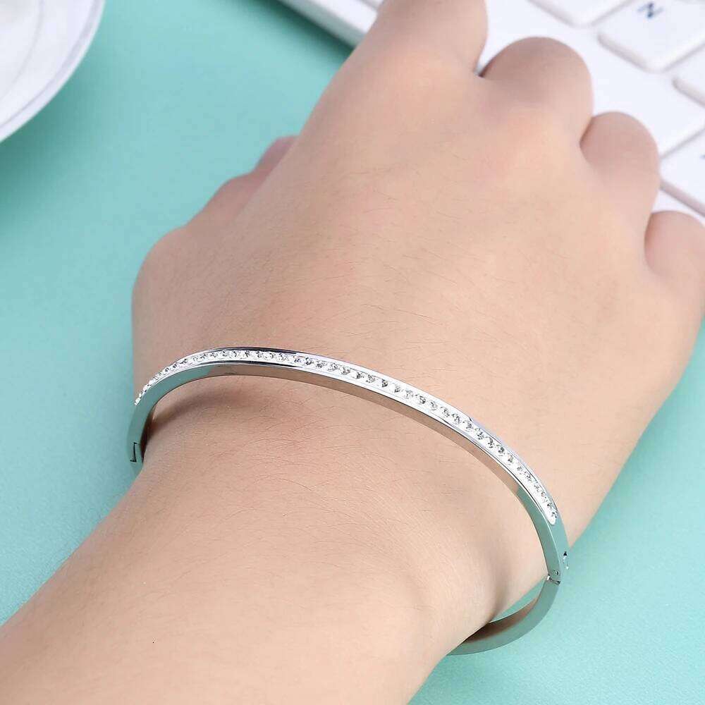 New 4MM18K gold three-color single-row terracoclay diamond-encrusted personalized bracelet XJ260127