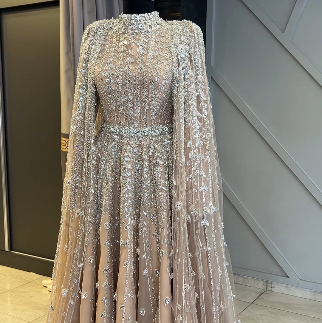 Luxe Beaded Evening Dresses With Cape High Neck Modest Dubai Arabic Formal Occasion Party Gowns Galas Dress With Silver Beads Crystals Robe De Soiree 