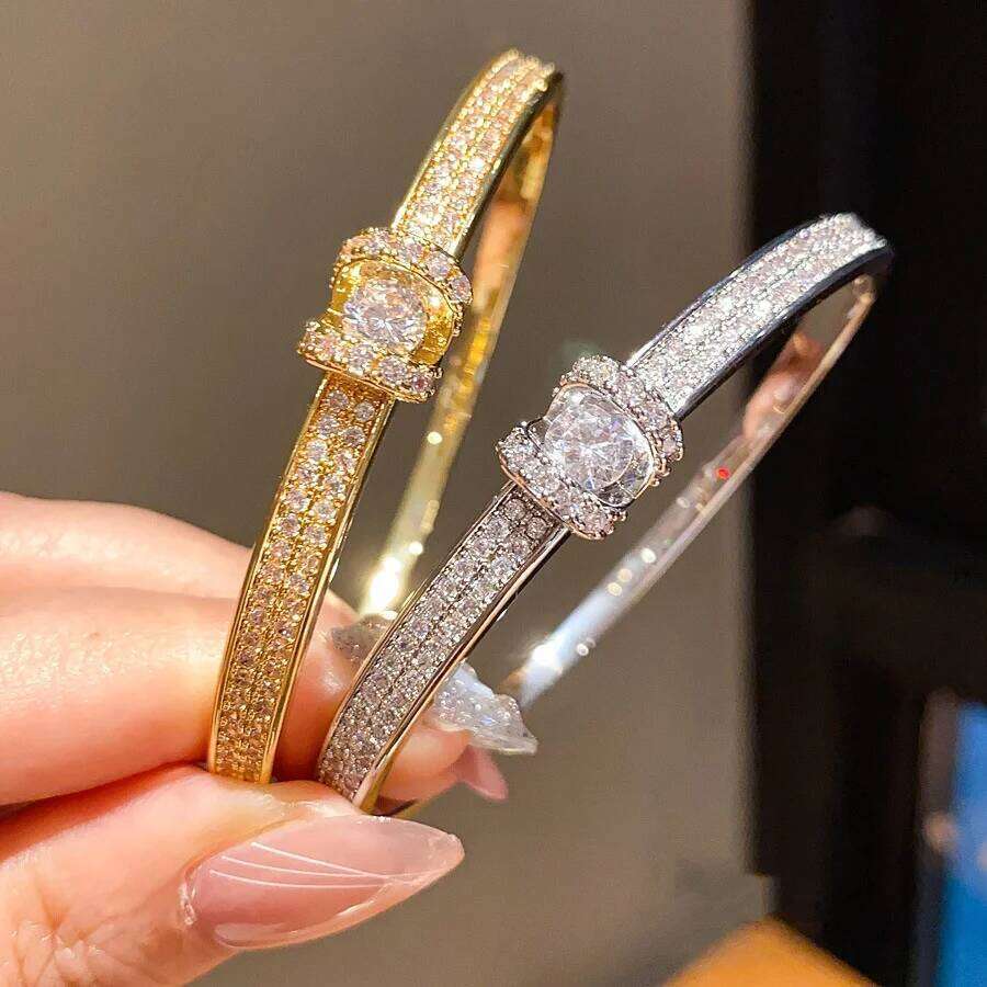 Fashionable and personalized oval bracelet with diamond inlay, high-end feel bracelet, women's fashion temperament, handmade acc XJ260127