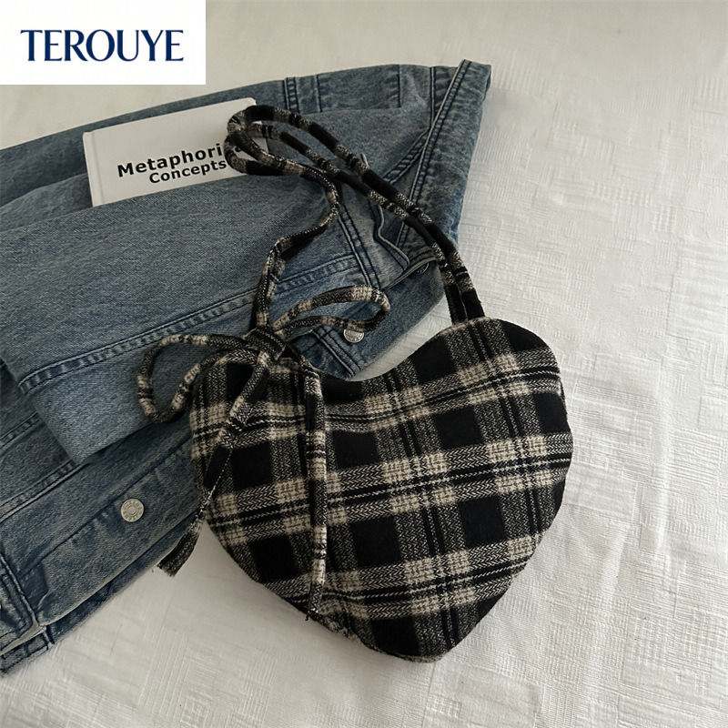 TEROUYE Loose and large capacity checkered design women's armpit bag autumn and winter new fashion versatile style trendy handbag luxury