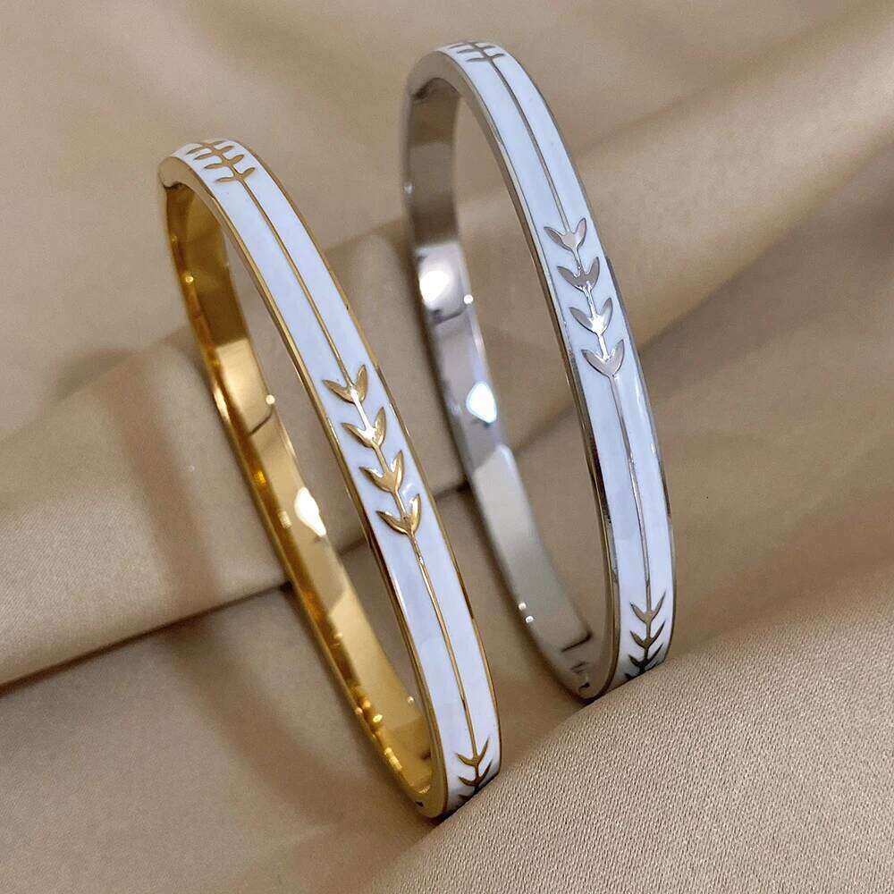 Fashion Enamel Painted Leaf Stainless Steel Bangle Women Vintage Wheat Arrow Ornament Cuff Bracelets Waterproof Golden Wristband XJ260127