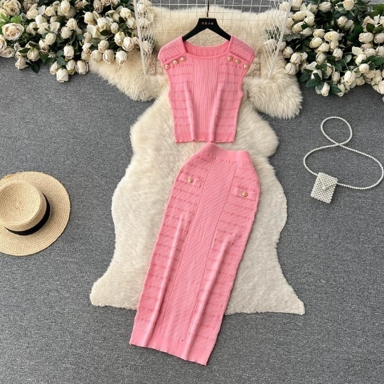Summer New Sleeveless Beaded Versatile Top High Waist Elegant Socialite Knitted Skirt Fashion Two-Piece Set 240826