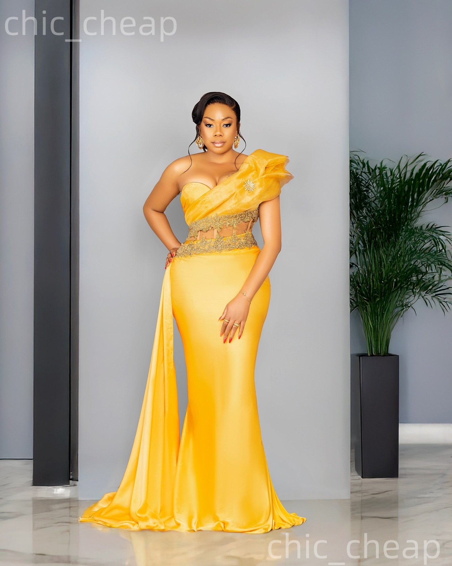 2026 Plus Size Yellow Mermaid Mother Of Bride Dresses One Shoulder Applique Satin Evening Party Mama's Dress Vintage 50's Birthday Wedding G