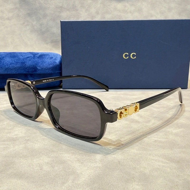 luxury Designer Sunglasses For Women Square full frame Ornamental Classic Outdoor Leisure Beach Exquisite man Sunglassess