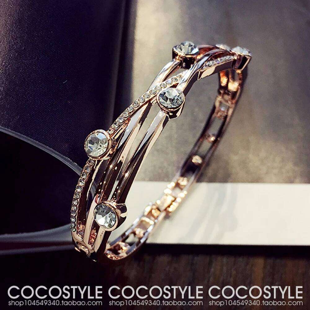 Hot Selling 18K gold-plated titanium steel full diamond bracelet super flash High Quality Bracelet For Women Jewelry XJ260127