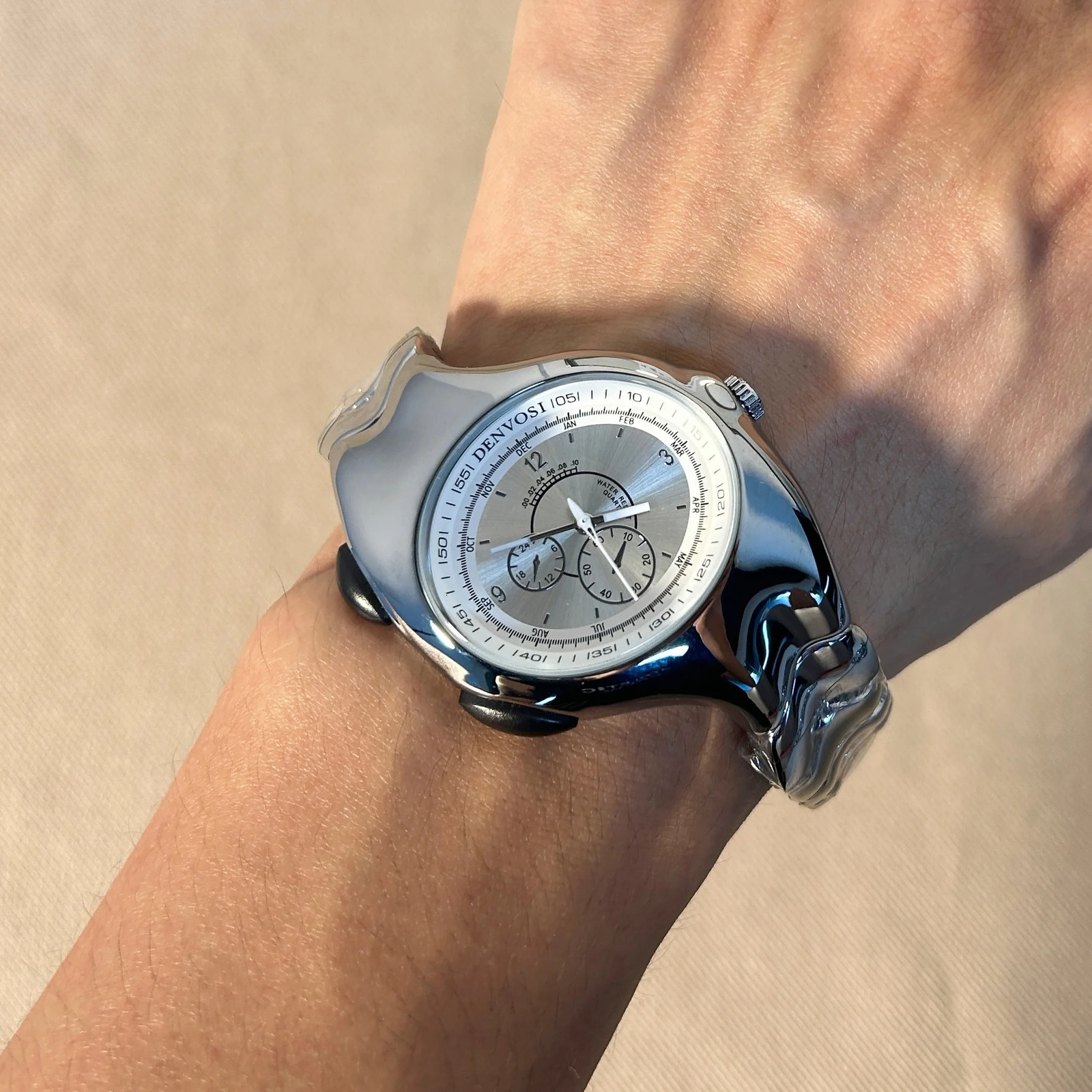 1pc mens irregular y2k non mechanical watch twisted retro fashion quartz watch 260126