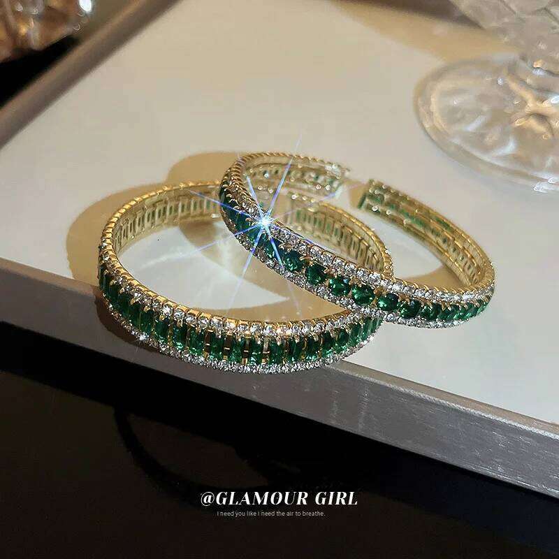 New Hot Selling Emerald Open & Bangle for women Simple Ladies Bracelet Delicate Jewellery Gift XJ260127