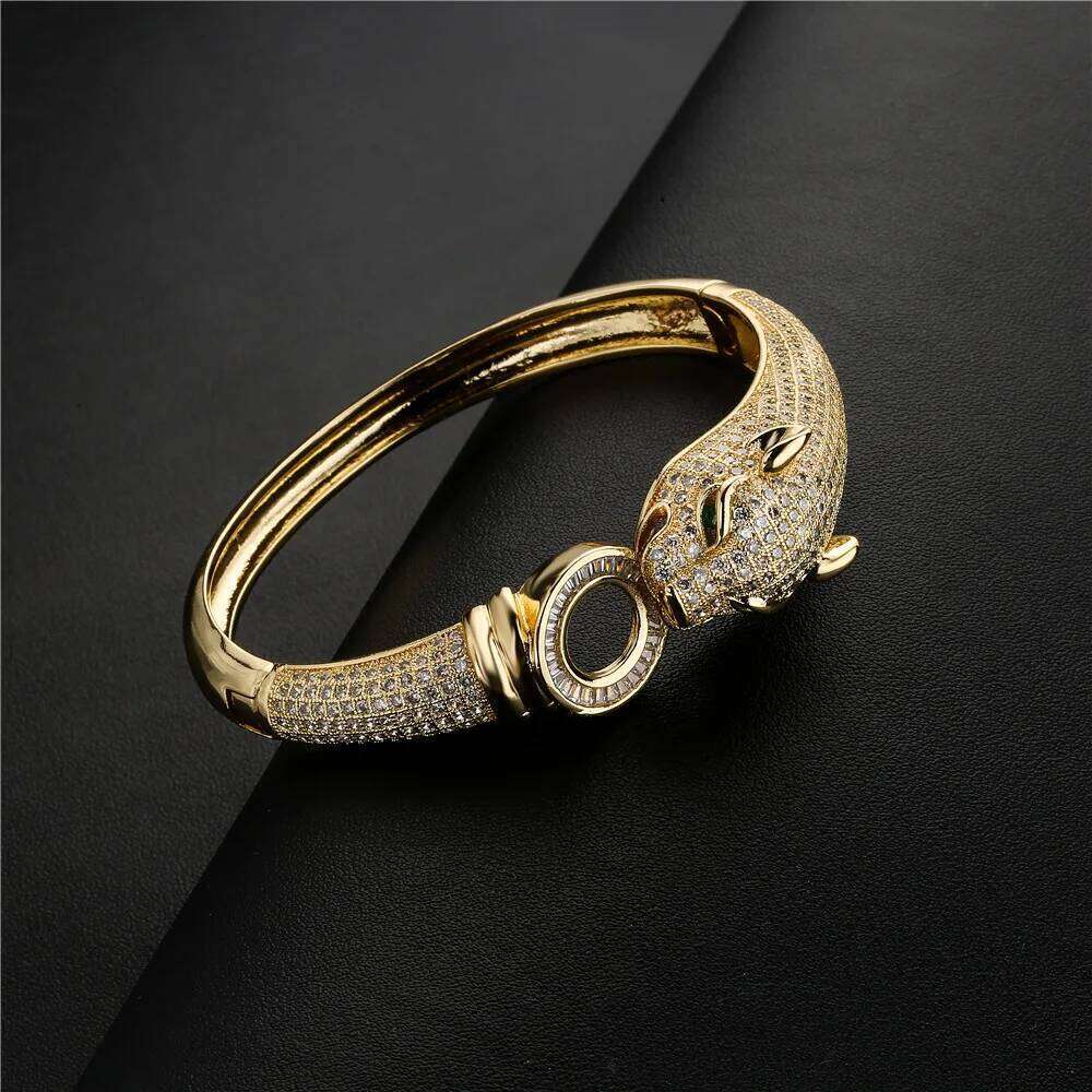Classic Leopard Design Green Eye Hip Hop18K electroplating bangles green gem Zirconia Bracelet Party Jewelry Accessories XJ260127