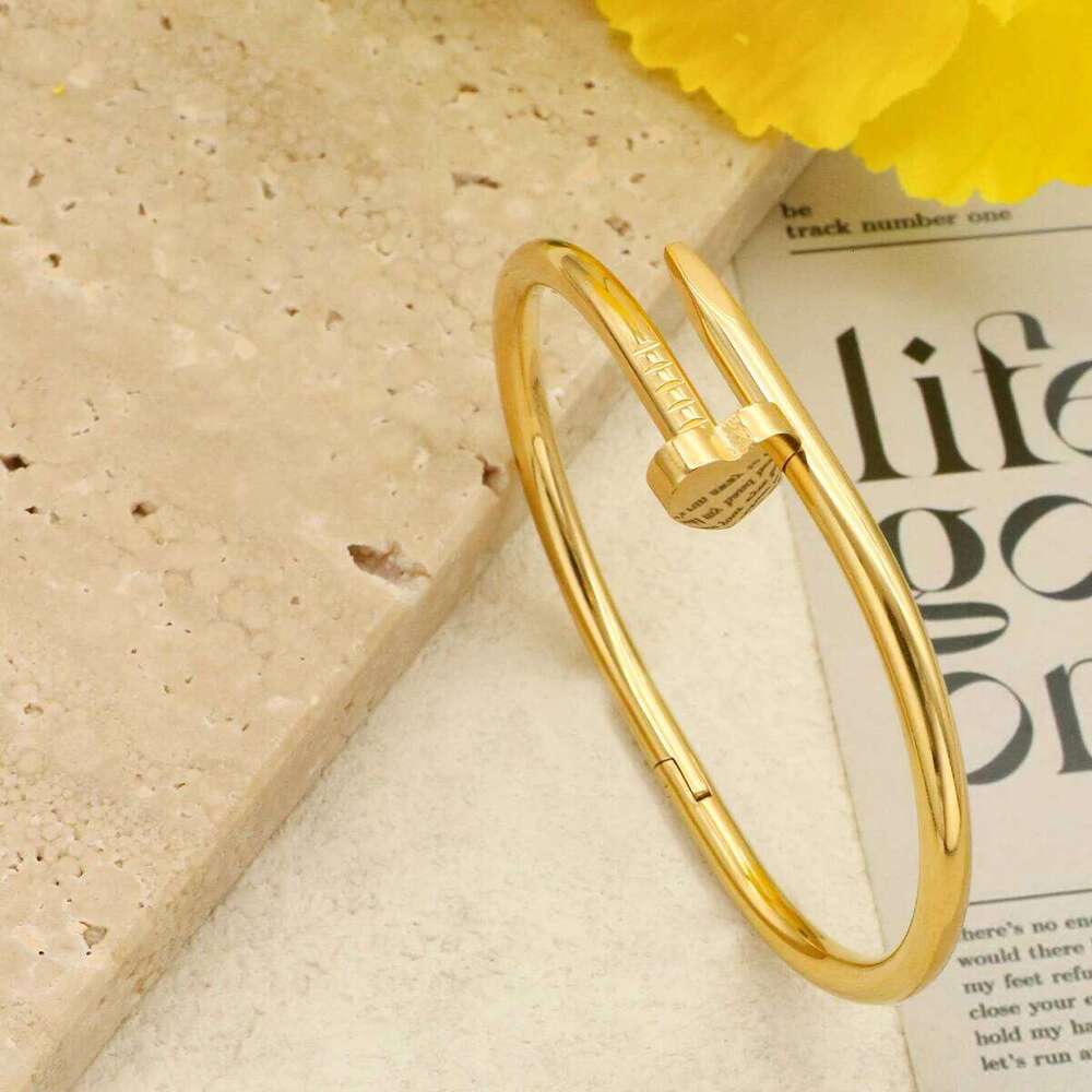 1 Piece No Fade Stainless Steel Classic Nail Bracelet Gold Silver Color Heart Shaped Love Eternal Couple Jewelry pulseras bijoux XJ260127