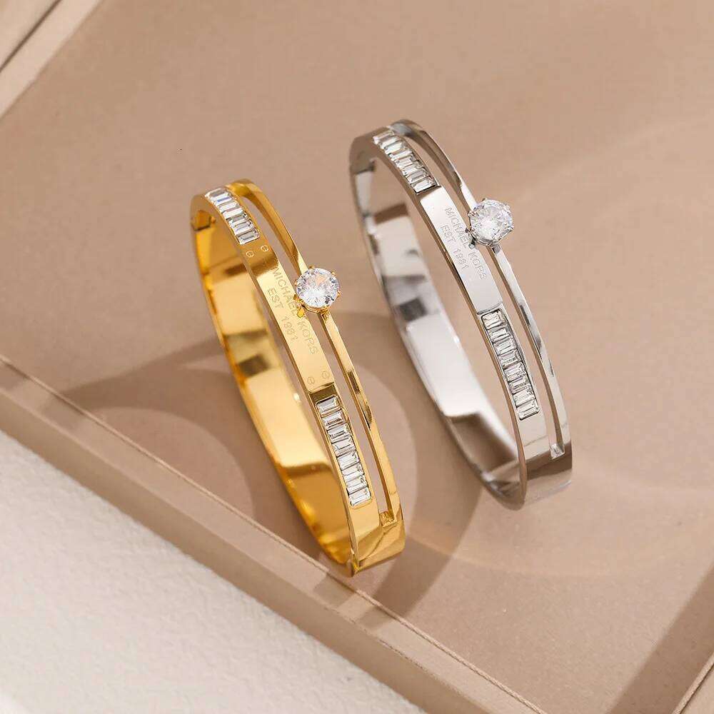 Freshly released 18K gold-plated stainless steel women's bracelet: unique stone set pattern, fashionable wrist jewelry XJ260127
