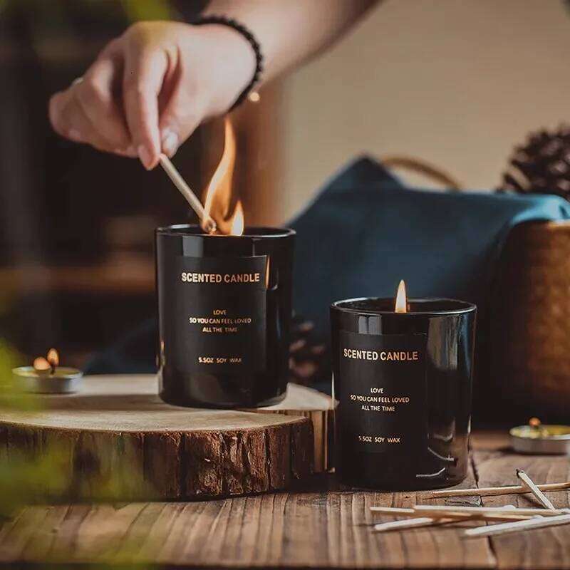 Classic black cup aromatherapy candle, multiple fragrances, 180g candle can burn for about 50 hours. Y260127